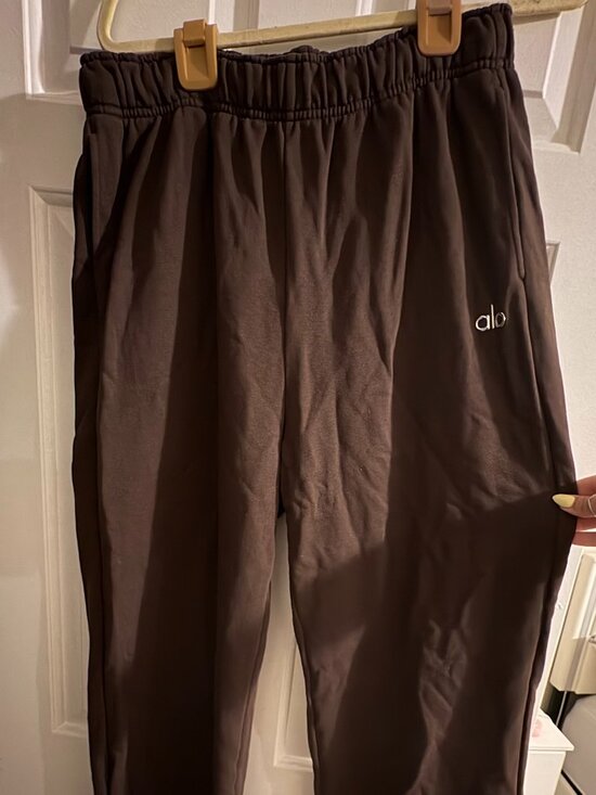 ALO Yoga Pants - Womens Alo Sweatpants